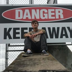 Meet your Posher, Alex